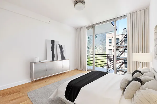 Rented by Compass | media 32