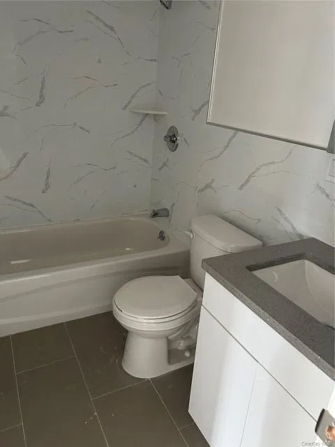 2 bed, 2.0 bath, 750 sqft, $2,800 — Photo 4