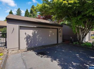 1859 Lexington Cir SE, Salem, OR 97306