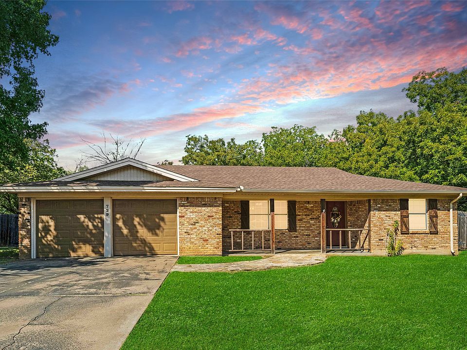 1st image of 729 Plaza Dr