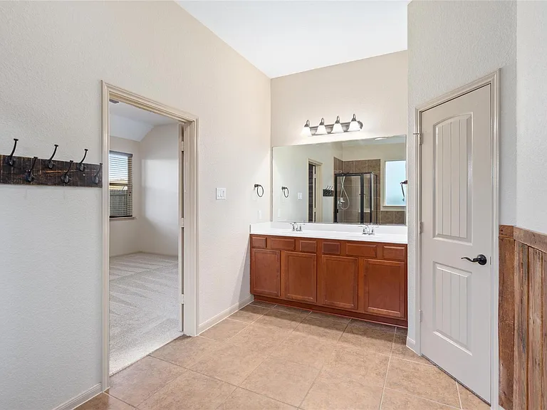 2886 Aurelia Ln — Photo 21
