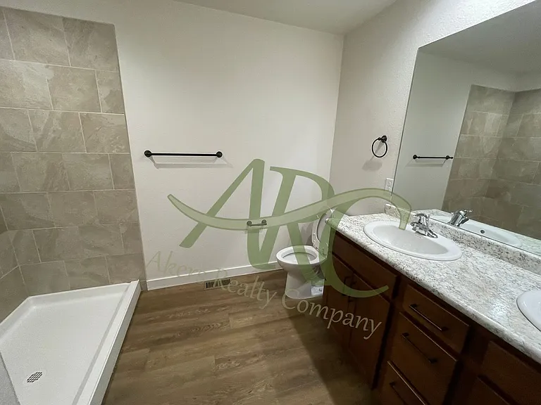 968-970 S Coral Pl — Photo 18