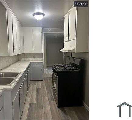 3rd image of 3532 Valley Rd