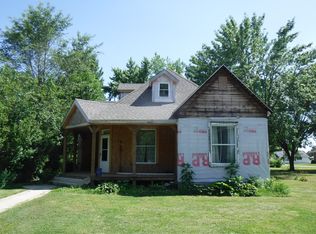 506 W Cooper St, Madison, MO 65263