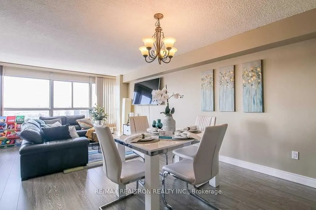 2 bed, $2,780 — Photo 2