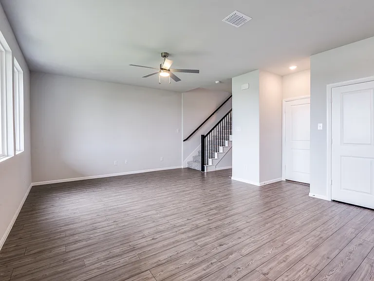 737 Santa Lucia Dr — Photo 9