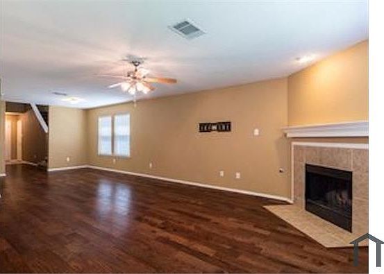 3rd image of 10524 Cochron Dr