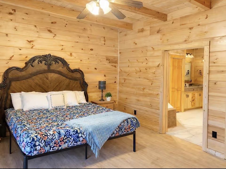 10th image of this home