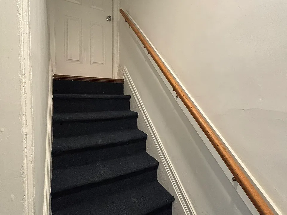 Private inside entrance