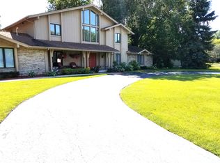 6611 Mill Ridge Rd, Maumee, OH 43537