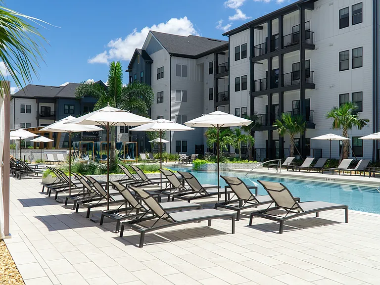 Azalea Luxury Apartments — Photo 56
