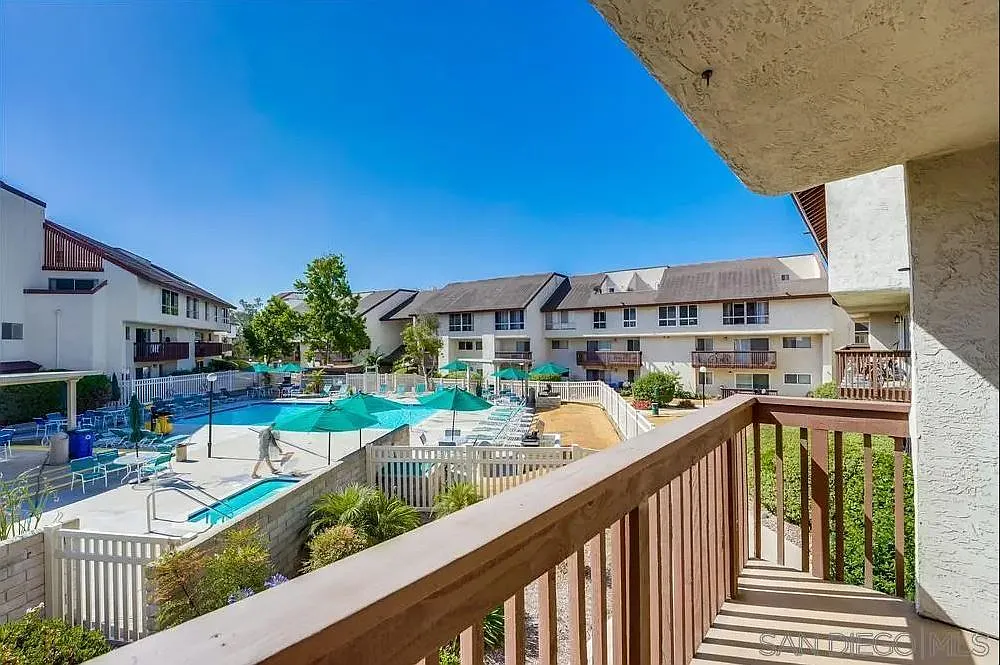 3 bed, 1100 sqft, $1,375 — Photo 4