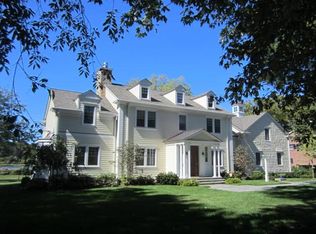 69 Shore Rd, Manhasset, NY 11030