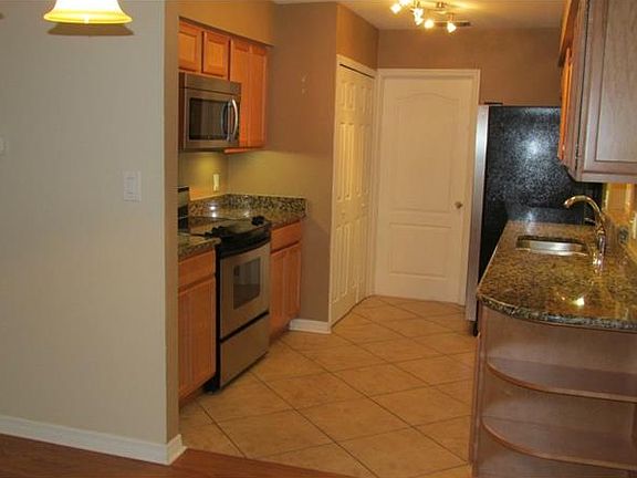3rd image of 7422 Grand Ave