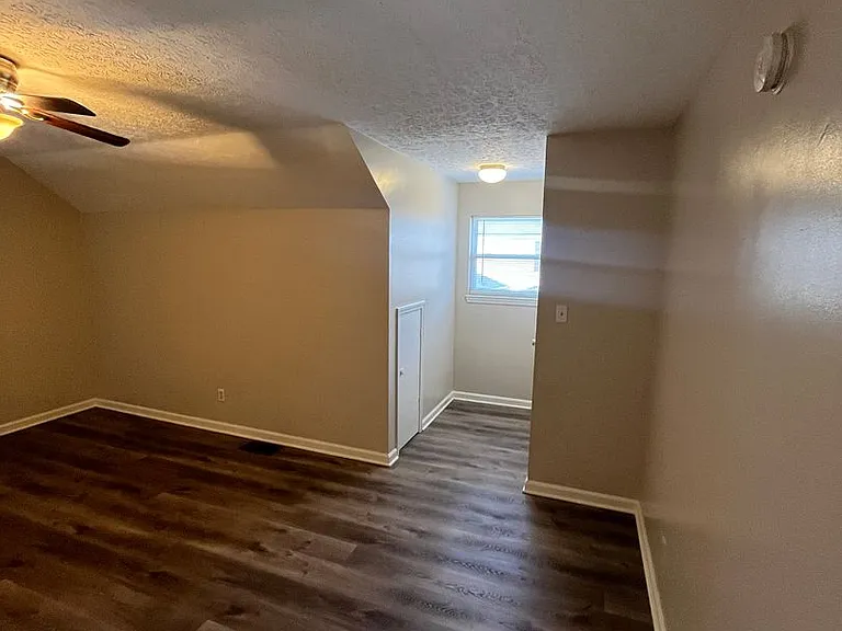 1128 Fairview Ave — Photo 12