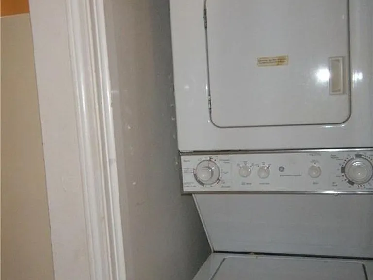 2414 Longview St #305 — Photo 6