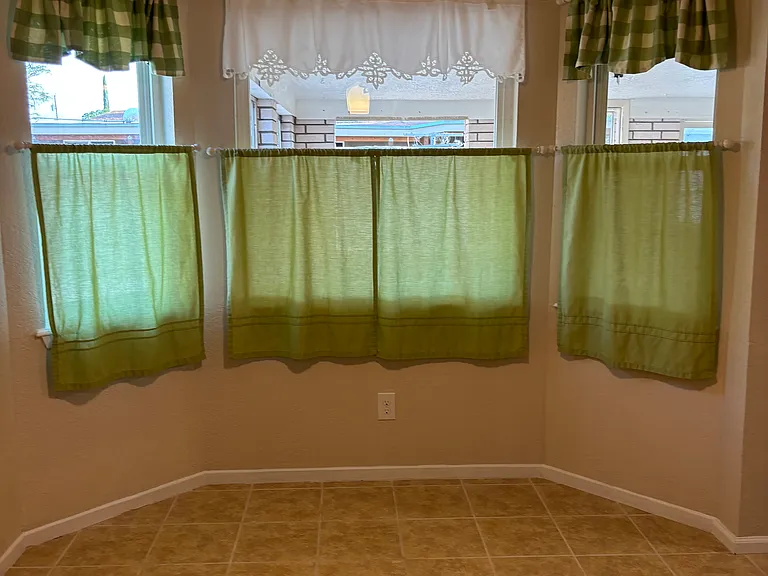 Kitchen windows
