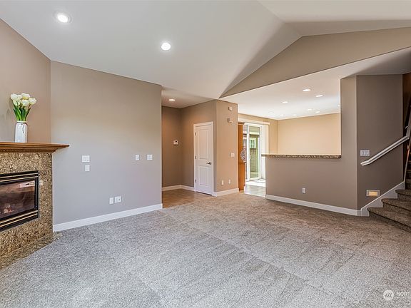 5th image of 3645 Kinsale Lane SE