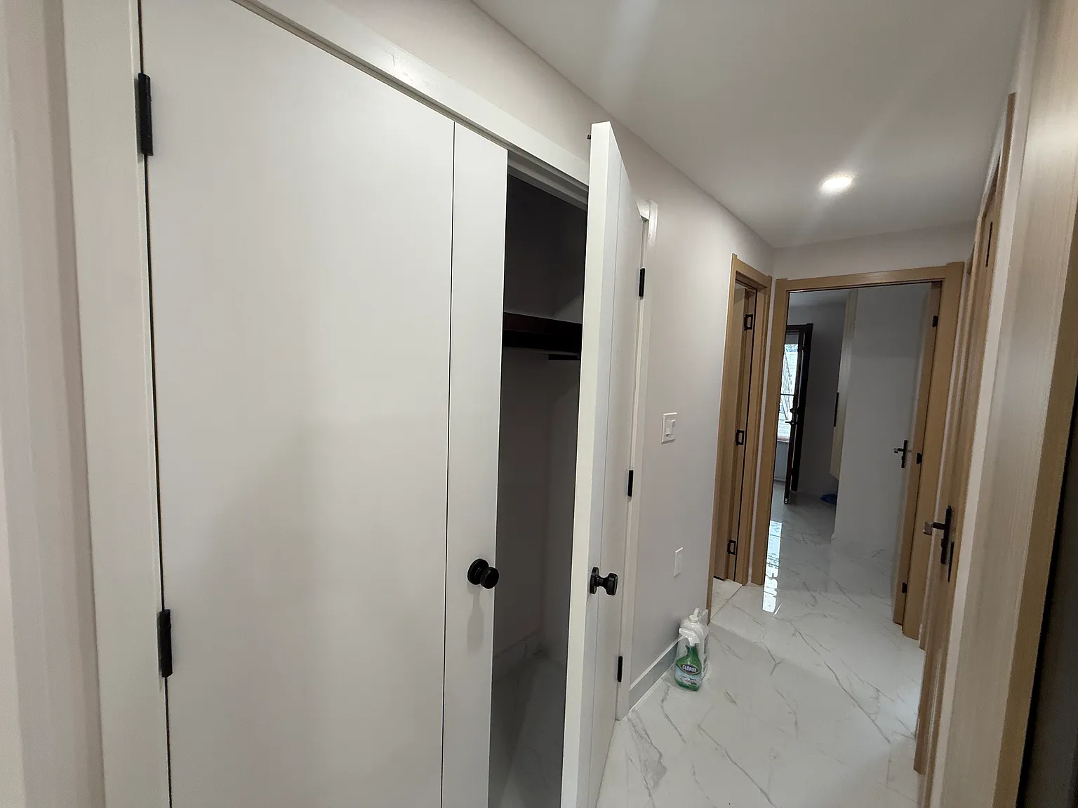 2 bed, 800 sqft, $2,800 — Photo 3