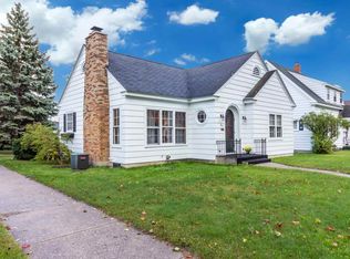701 S 15th St, Escanaba, MI 49829