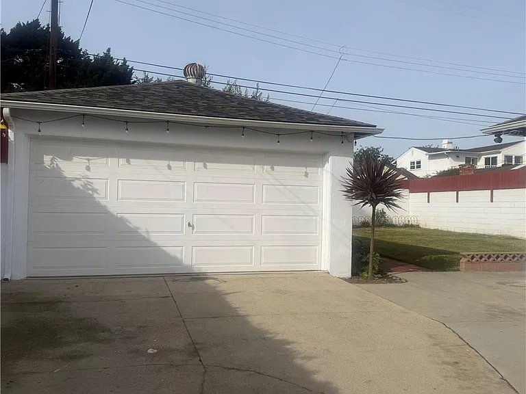 7407 Dunfield Ave — Photo 5