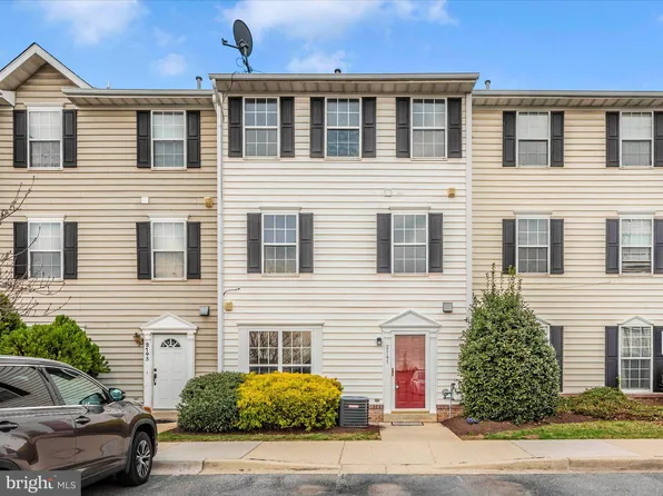 2141 Bristol Dr #7, Frederick, MD 21702