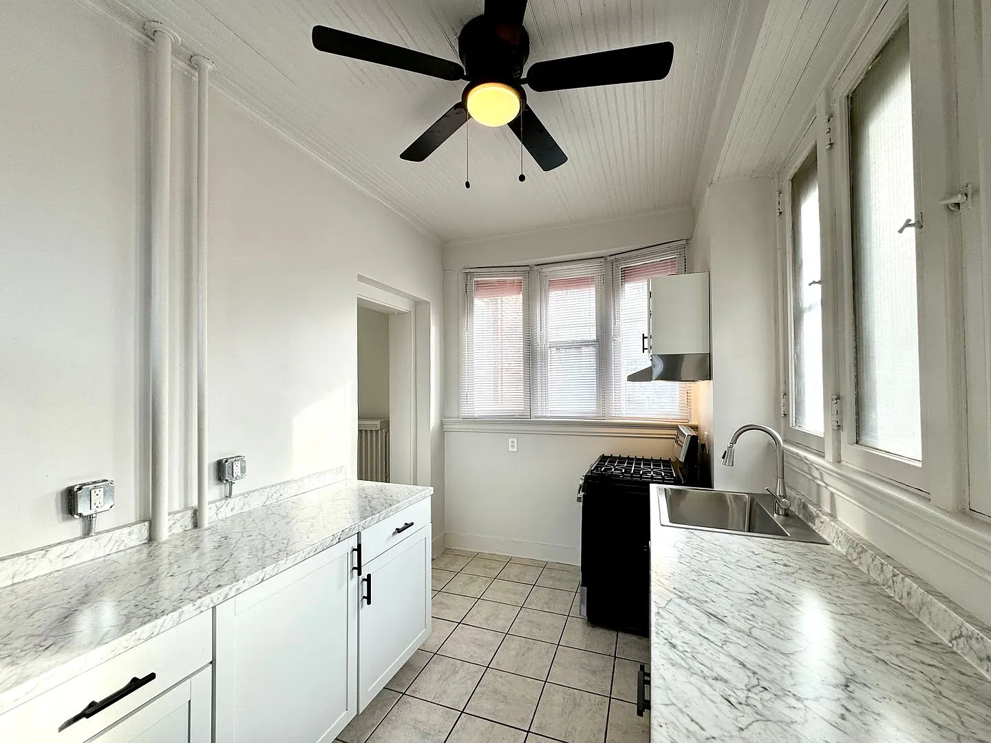 301 W McMillan Apts — Photo 4