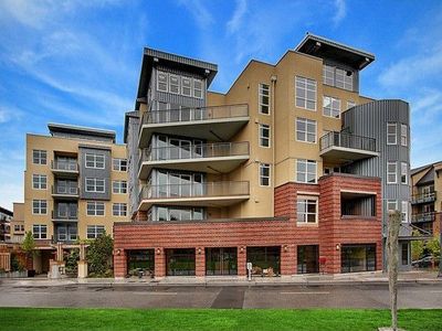 7800 SE 27th St Unit 403, Mercer Island, WA, 98040