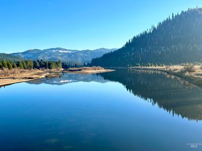 16 Smiths Ferry Dr, Cascade, ID, 83611