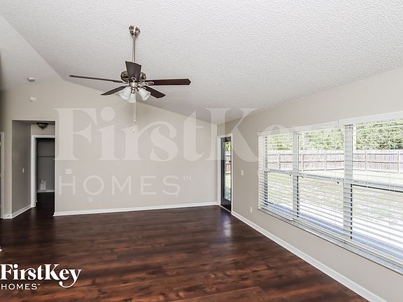 3rd image of 3259 Westover Ave SE