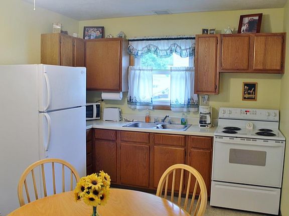 2nd image of 20870 Northwood Ave