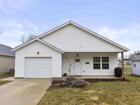 161 E Postal Ave, Newark, OH 43055