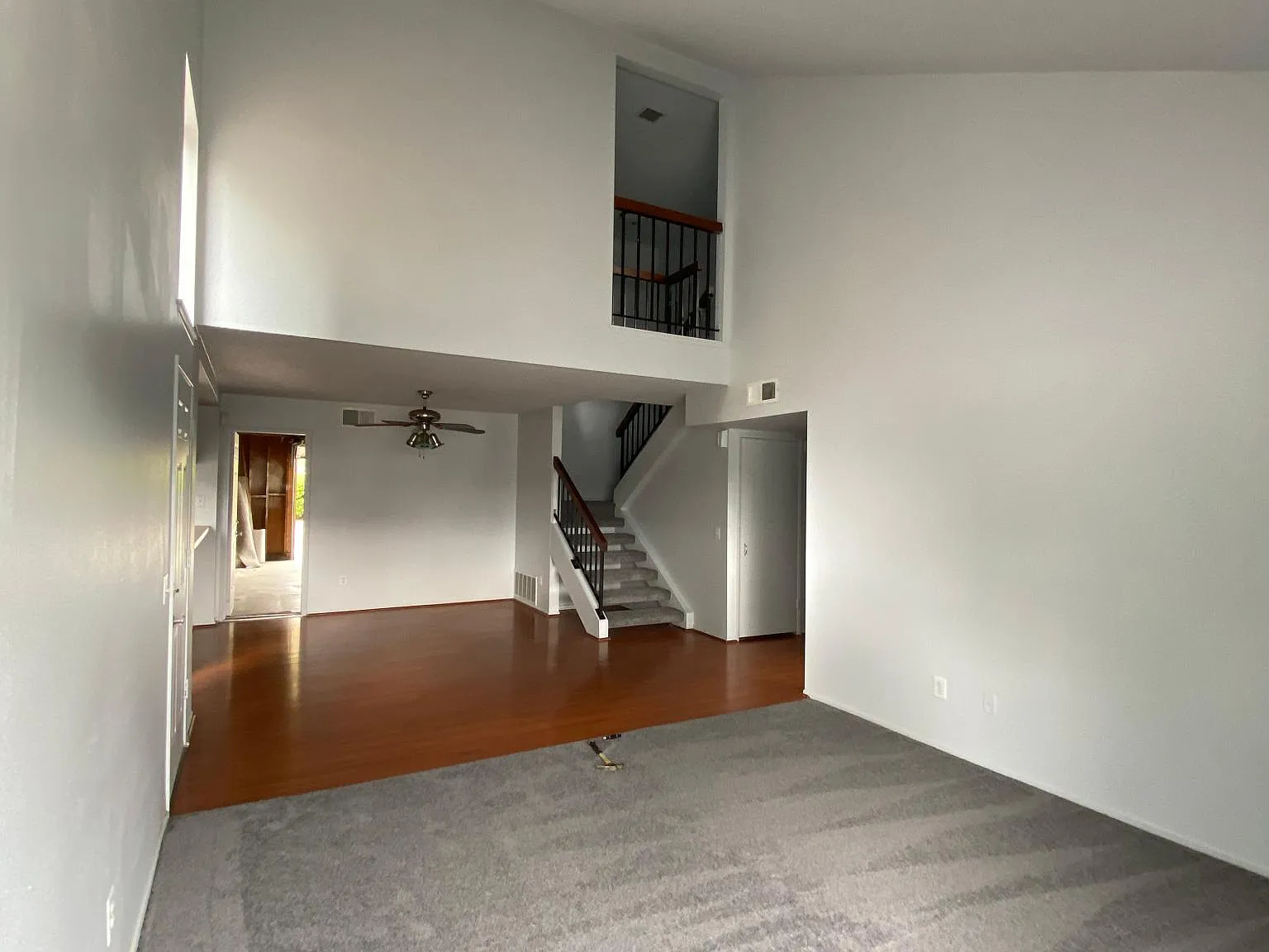 567 E Fairfield Ct — Photo 4
