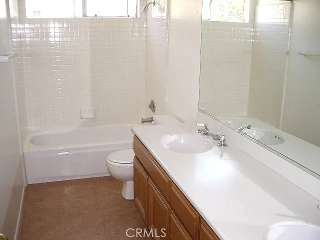 13411 Portal — Photo 16