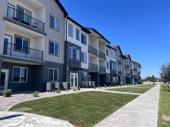 Via Apartments