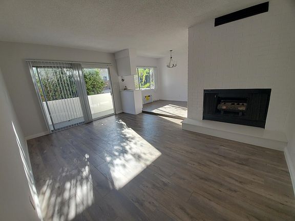 3rd image of 11964 Kiowa Ave APT 15