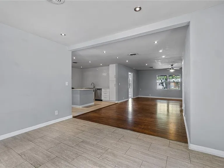 2105 Fortview Rd — Photo 18
