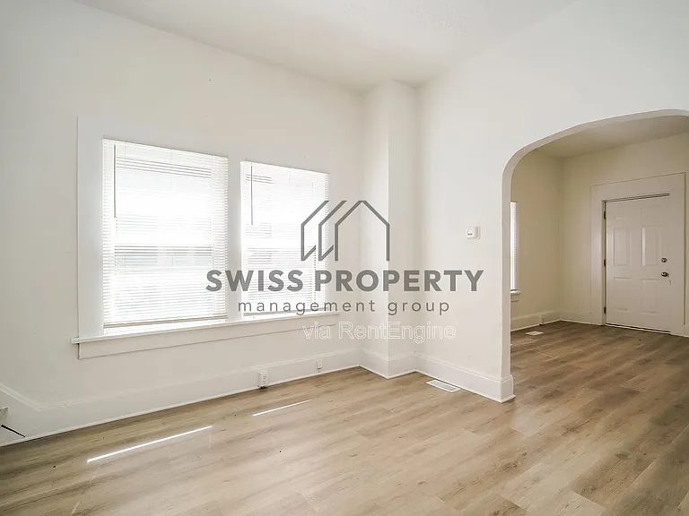 950 McAllister Ave — Photo 5
