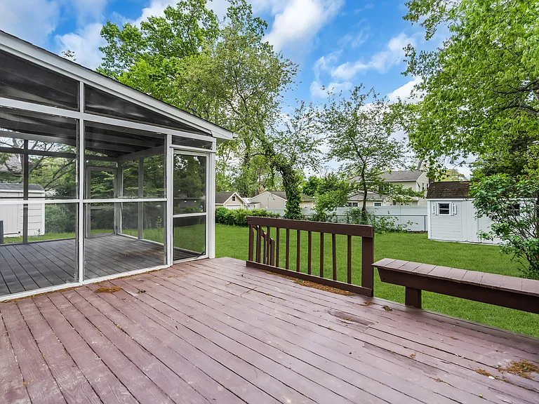 321 Marc Dr — Photo 37