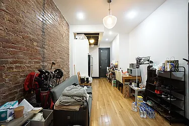 Rented by Rennit Inc.