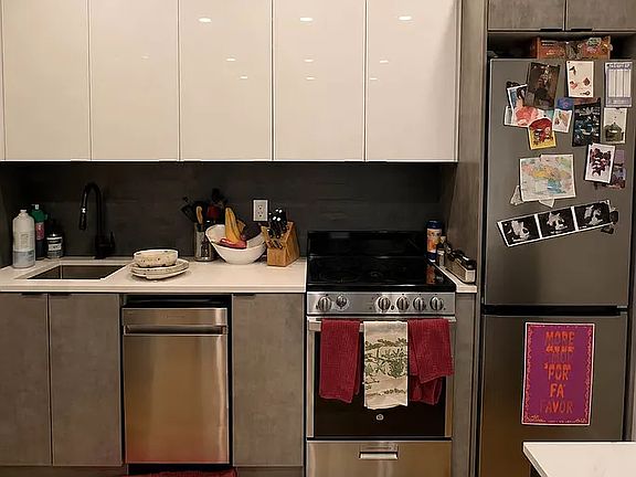 3rd image of 72 Greenpoint Ave #3A