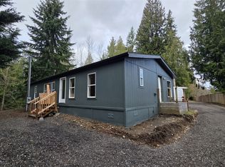 17915 64th St E, Lake Tapps, WA 98391