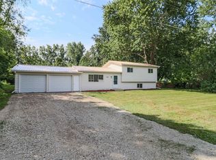 1097 Willard Rd, Birch Run, MI 48415