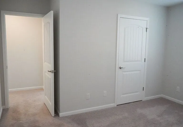 142 Brookline Dr — Photo 37