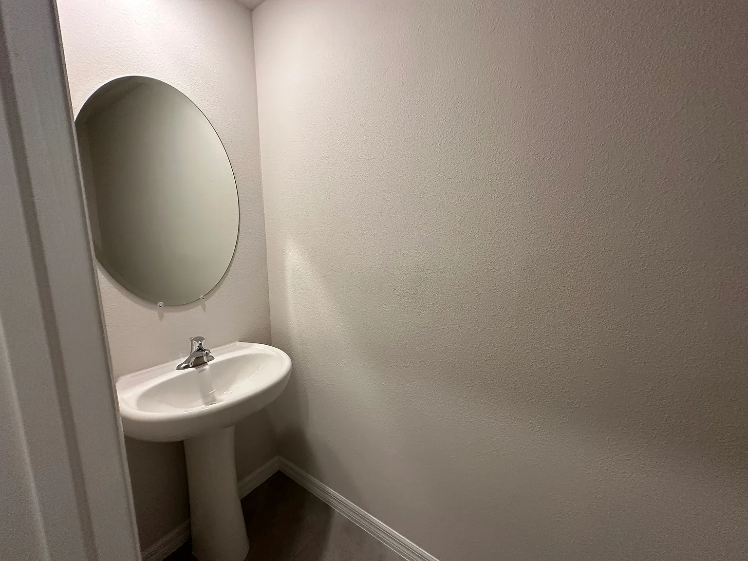 3 bed, 2.5 bath, 1673 sqft, $2,500 — Photo 3