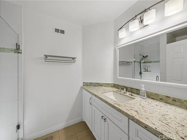13850 Bruyere Ct — Photo 34