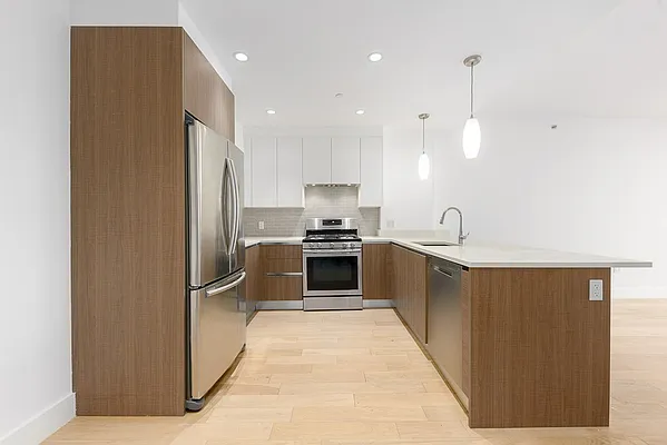 Rented by Keller Williams NYC | media 9
