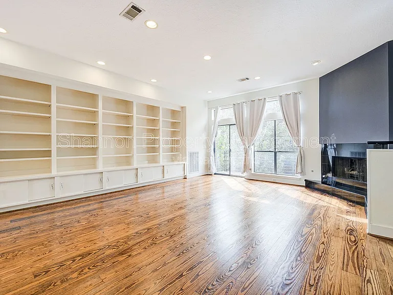 1501 California St #C — Photo 6