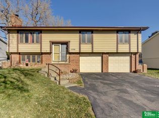11720 Grand Ave, Omaha, NE 68164