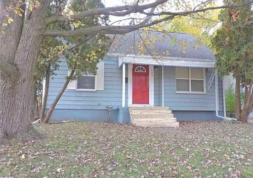 323 Browning Ave Photo 1 323 Browning Ave Photo 1